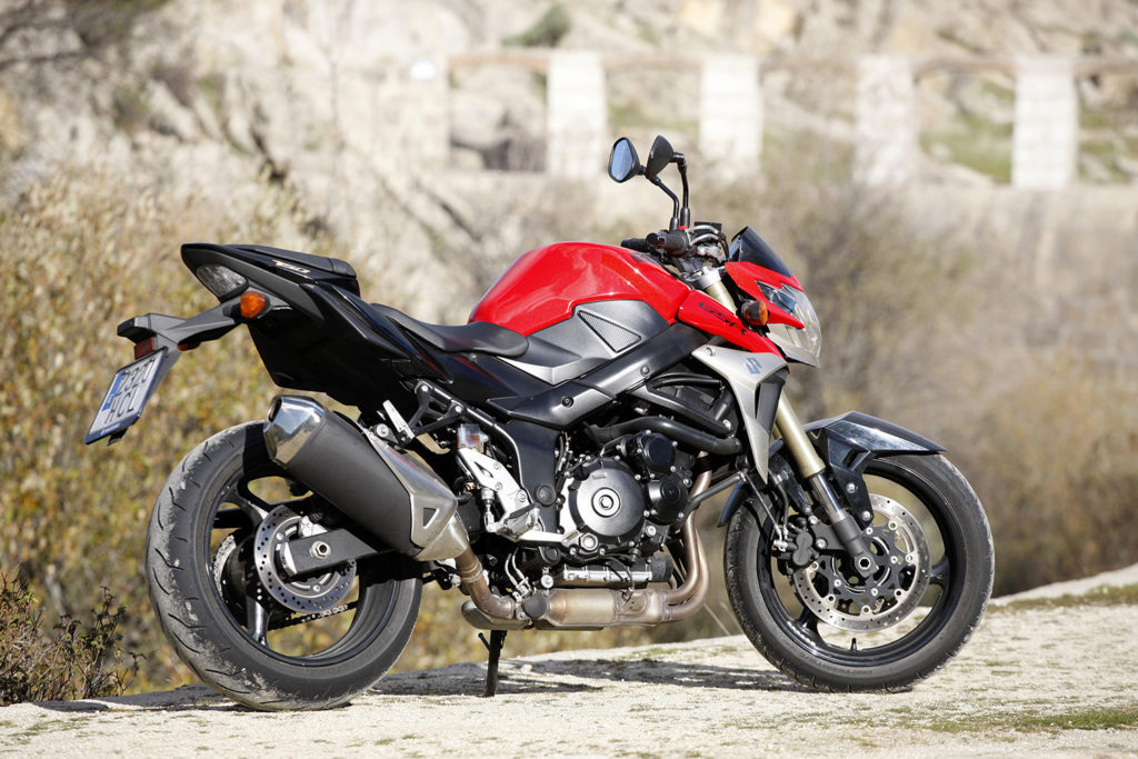 Suzuki 750 GS-04